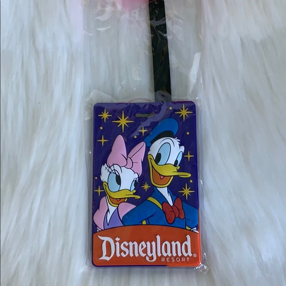 ❗️DONATED❗️NWT- DISNEY LUGAGE TAG- DISNEYLAND - Picture 2 of 7